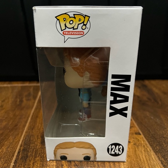 Funko Pop! TV: Stranger Things - Max Vinyl Figure - Picture 2 of 6
